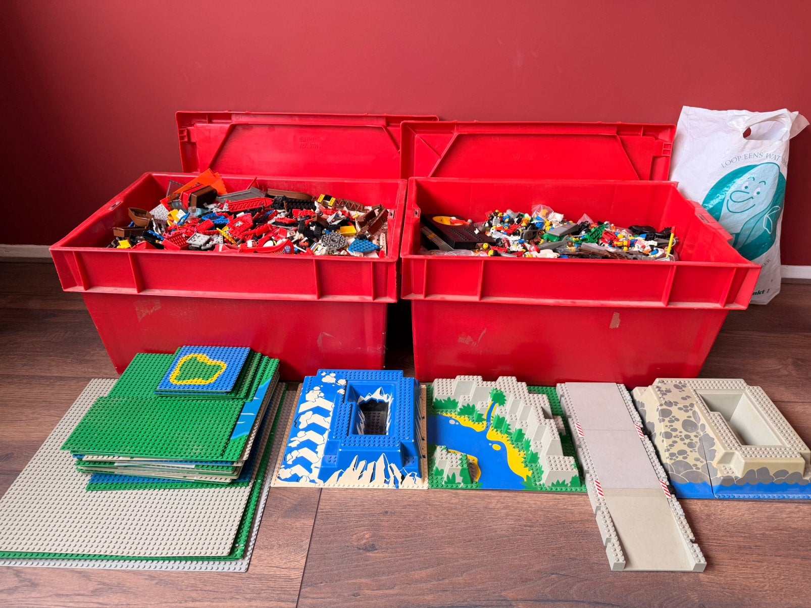 Grote partij vintage LEGO jaren 80/90 – 2 volle bakken, Kinderen en Baby's, Speelgoed | Duplo en Lego, Ophalen, Gebruikt, Losse stenen
