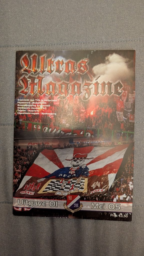 Nederlands Ultra Magazine, mei 2005, Vak P, Ajax, Verzamelen, Ophalen of Verzenden, Nieuw, F.C. Twente, Boek of Tijdschrift