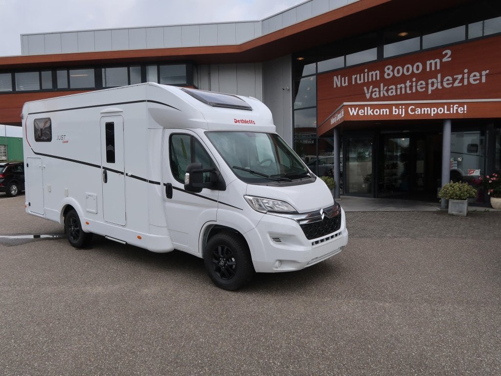 Dethleffs Just Camp T 6812 EB 165 pk MET HEFBED, Caravans en Kamperen, Campers, Ringverwarming, 6 tot 7 meter, ABS, Dethleffs