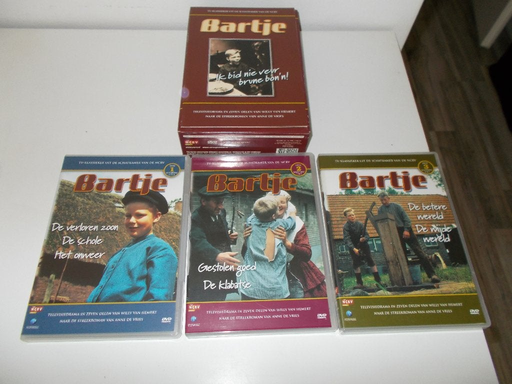 3 Nederlandse Nostalgische DVD Boxen, Cd's en Dvd's, Alle leeftijden, Ophalen of Verzenden, Zo goed als nieuw, Inclusief boekje