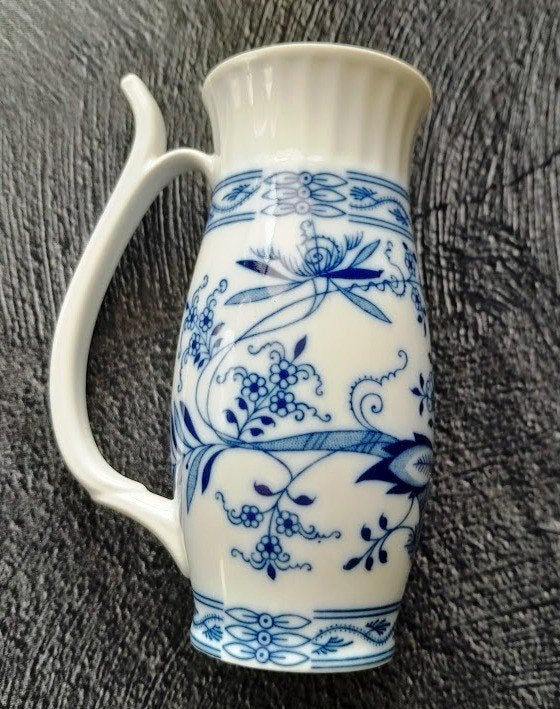 Zwiebelmuster Tsjechoslowakije Blauwe Ui Patroon kannetje, Antiek en Kunst, Ophalen of Verzenden