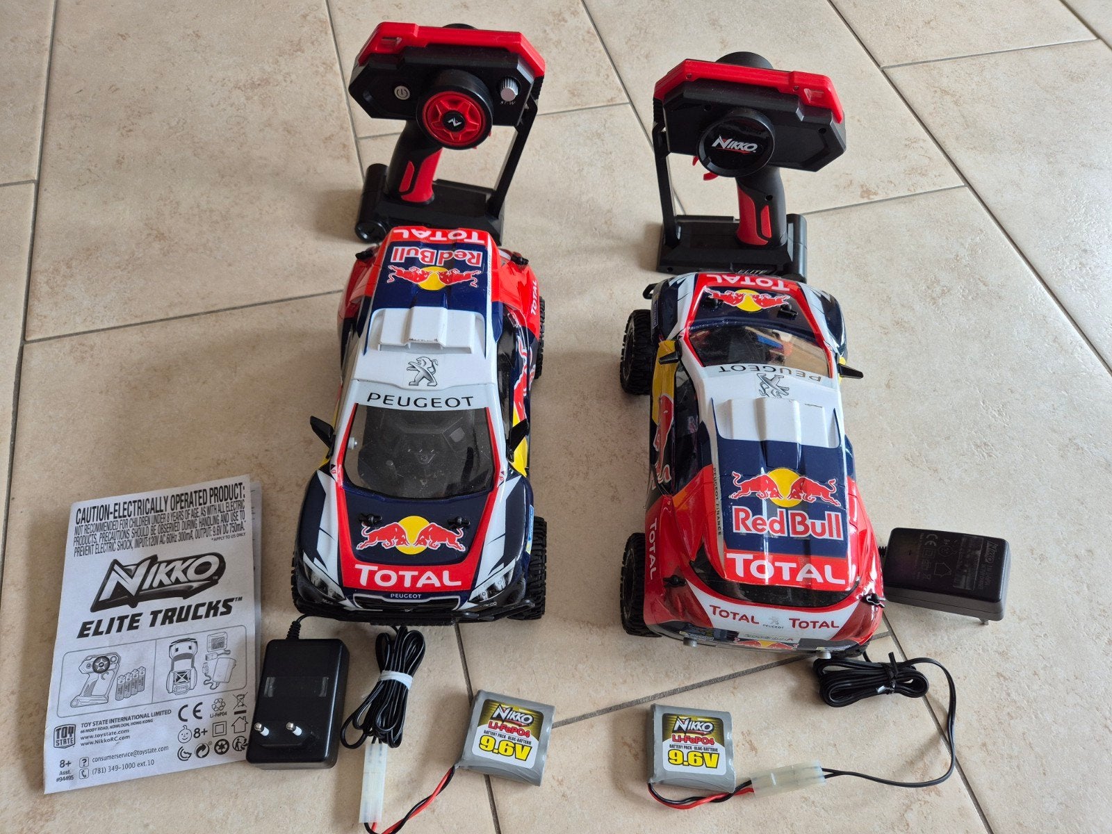 2x Nikko RC Peugeot 3008 DKR Red Bull, Elektro, Gebruikt, Auto offroad, Ophalen of Verzenden