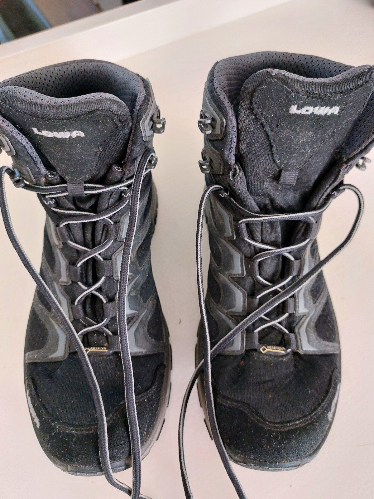 Wandelschoenen Lowa innox gtx mid maat 42, Ophalen, Zo goed als nieuw, Schoenen