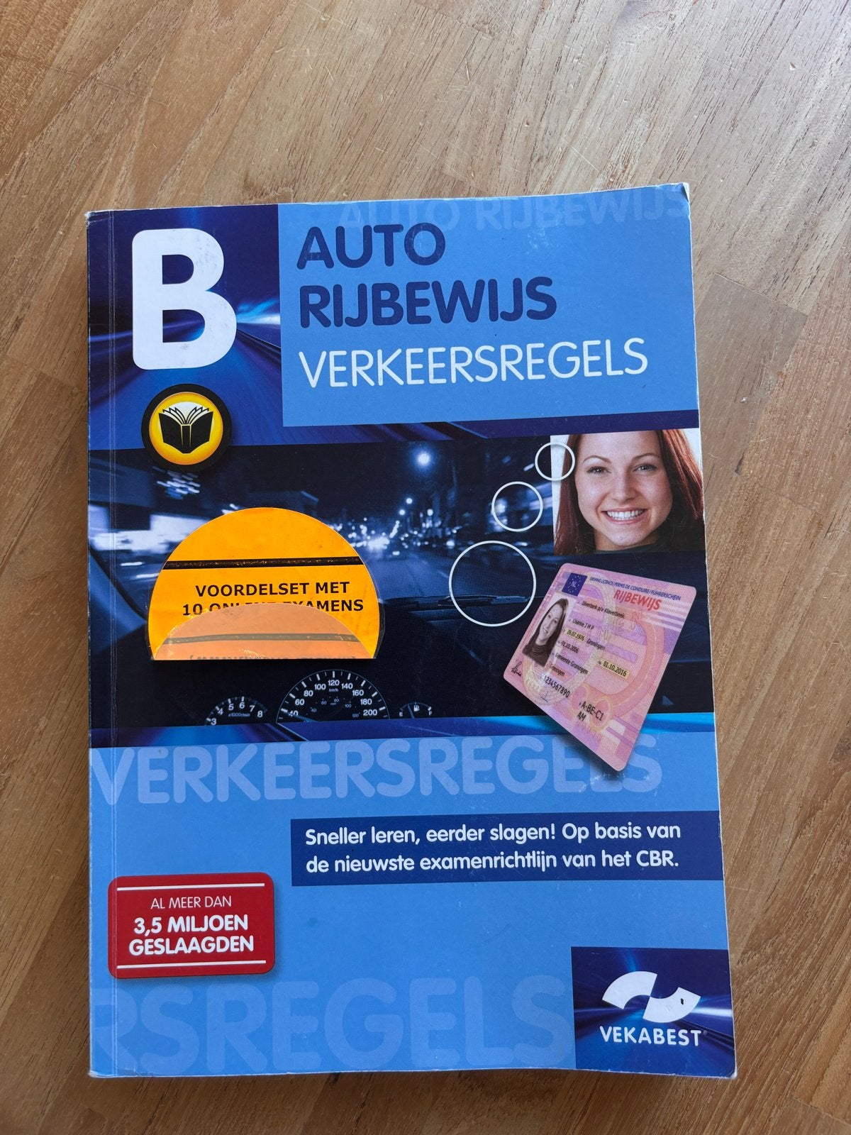 Vekabest Auto Rijbewijs Verkeersregels Theorieboek B, Ophalen of Verzenden, Zo goed als nieuw, Overige niveaus