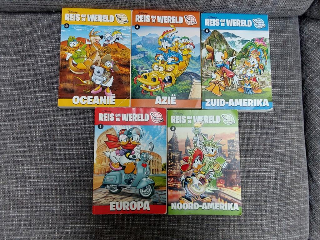 Donald Duck Reis om de Wereld serie 1-5 - Goede staat, Boeken, Meerdere stripboeken, Ophalen of Verzenden, Nieuw