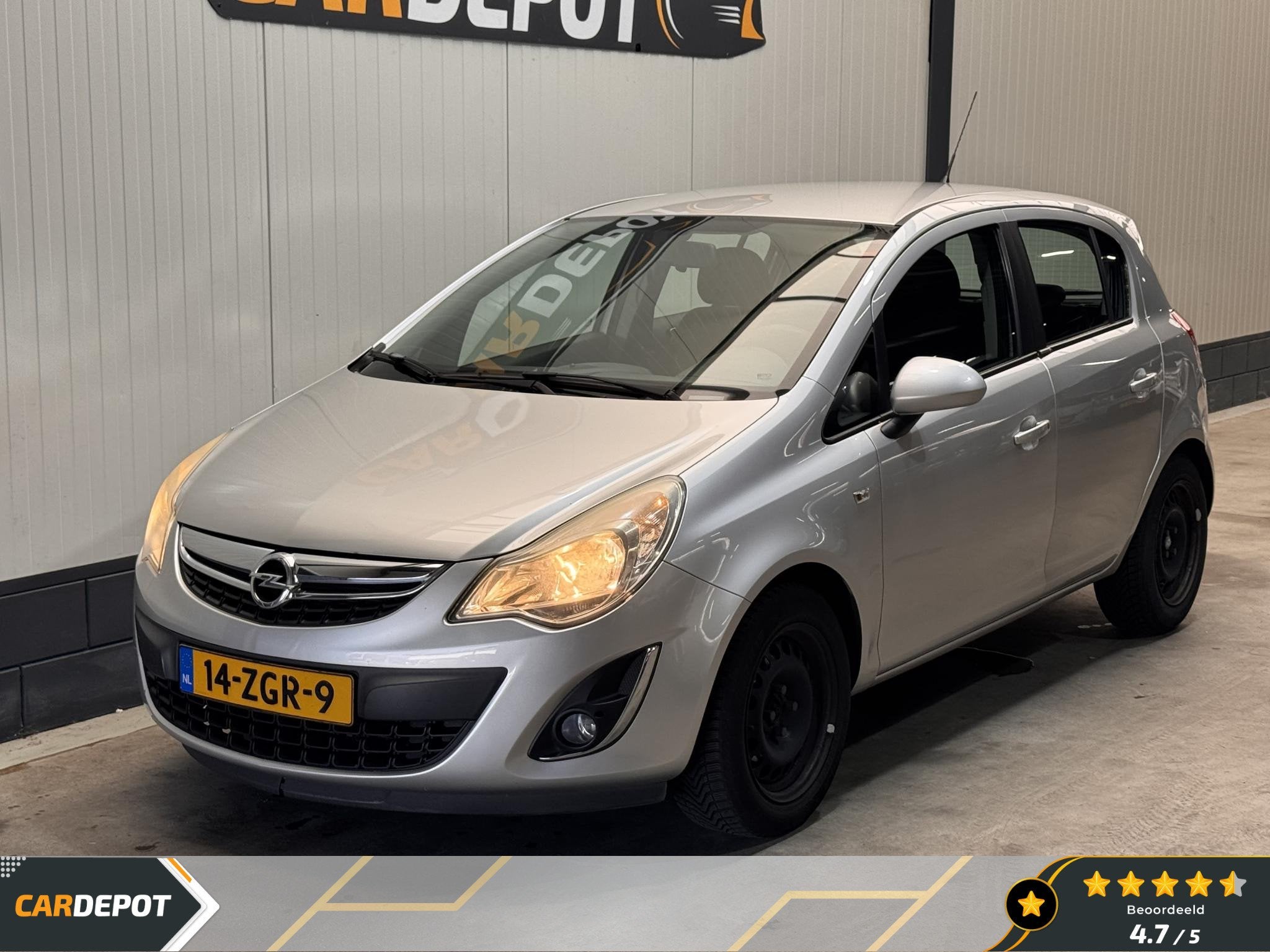 Opel Corsa 1.2-16V Cosmo, Auto's, Opel, Voorwielaandrijving, Euro 5, Gebruikt, 4 cilinders