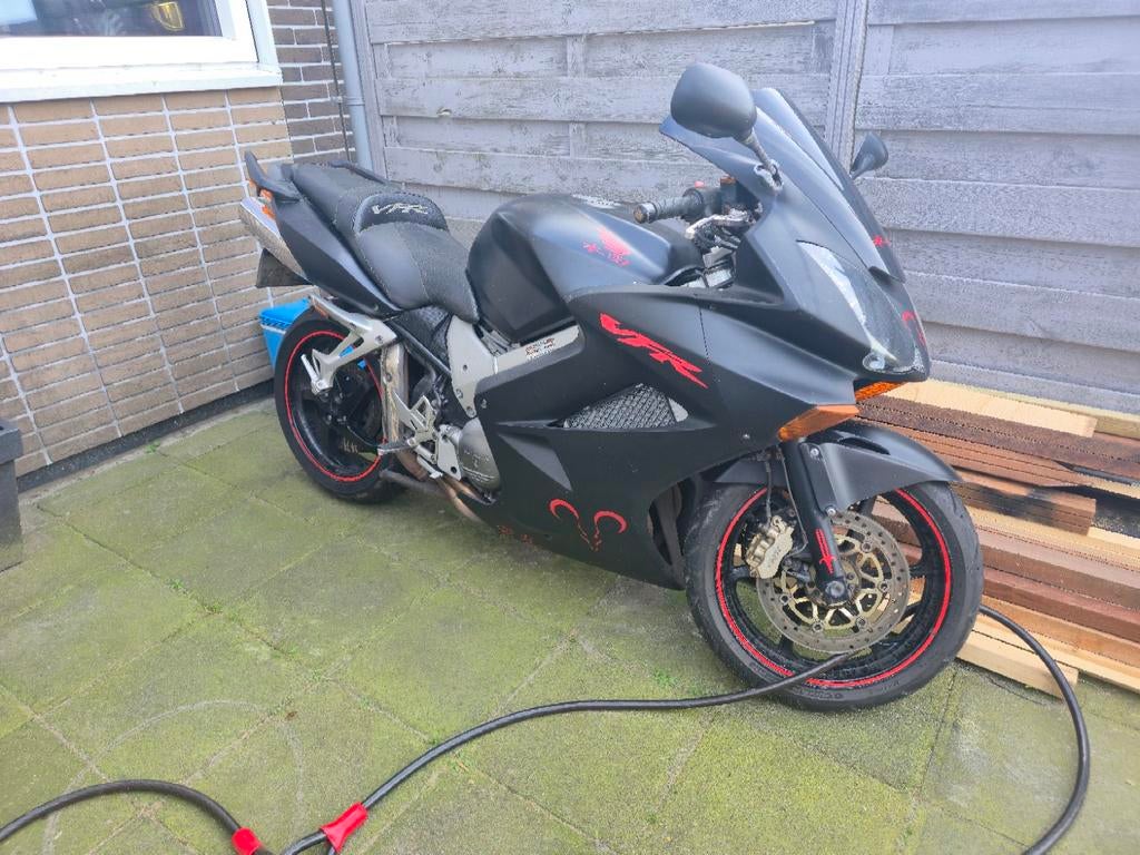 Honda VFR 800 v-tec, Motoren, LED Verlichting, 4 cilinders, Motorrijbewijs A, Gebruikt