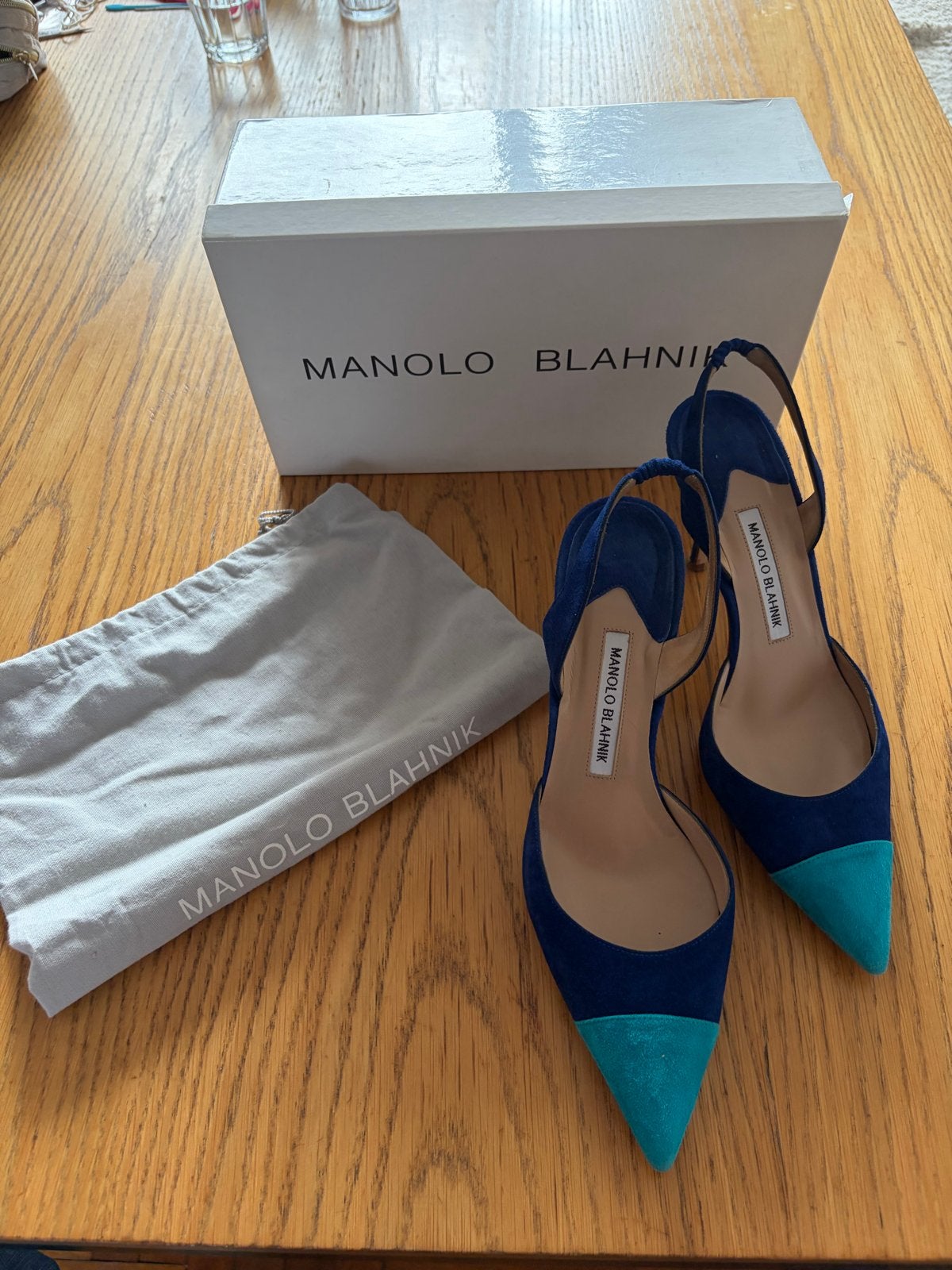 Manolo Blahnik Carolyne Cap 90 Pumps - Maat 39, Pumps, Blauw, Ophalen of Verzenden, Zo goed als nieuw
