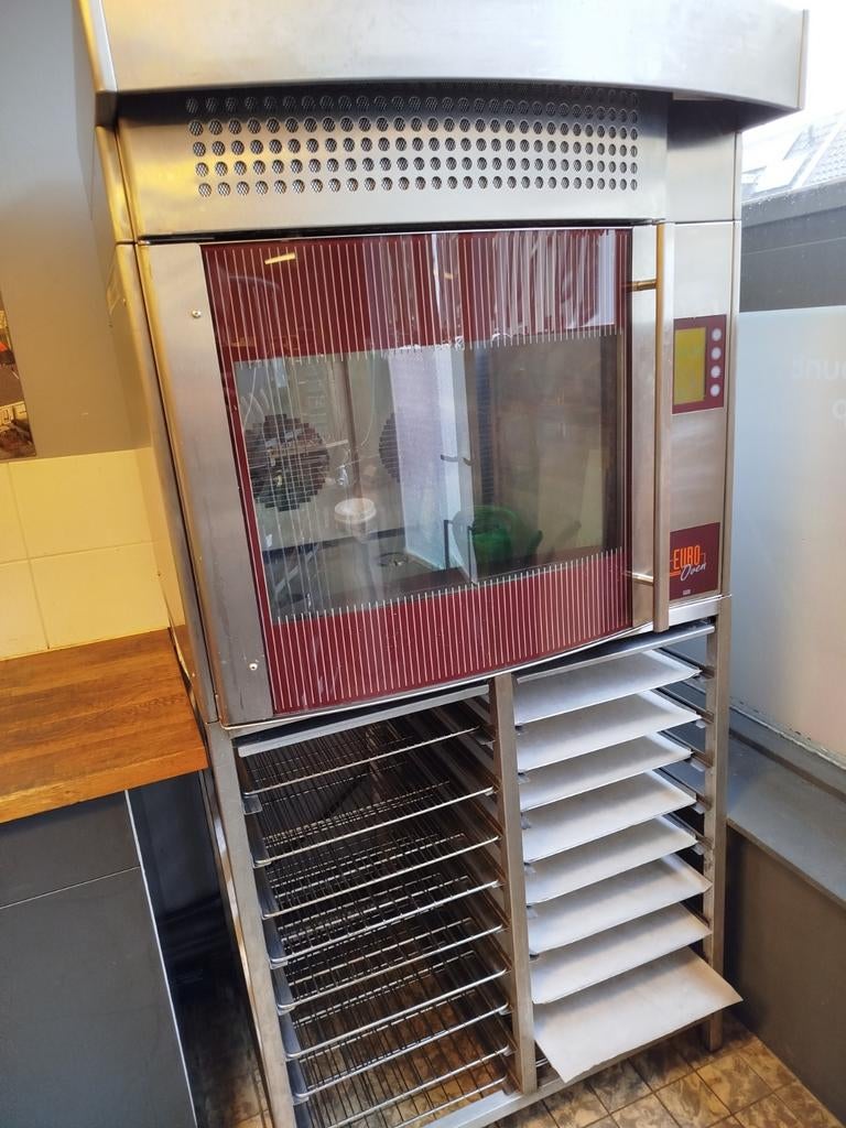 Fri-Jado Euro Oven bake-off oven + platenrekken – 400V, Ophalen, Gebruikt