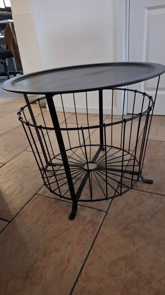 IKEA GUALÖV opbergtafel tafel, Gebruikt, Modern, Industrieel, Metaal of Aluminium, 55 tot 75 cm