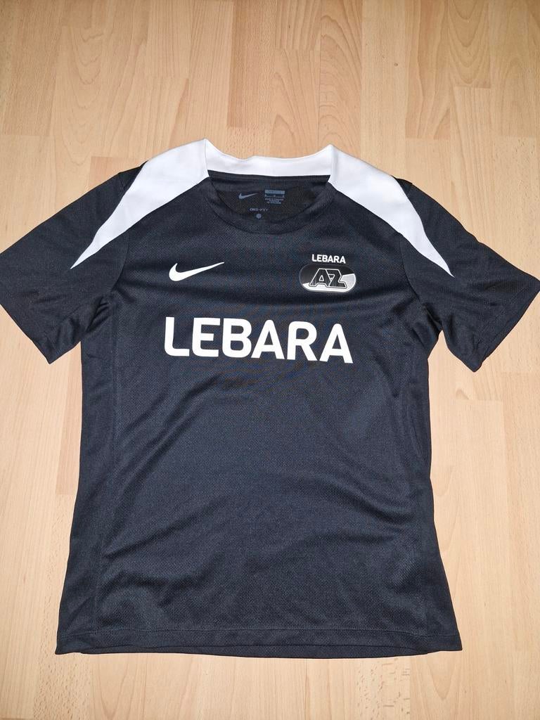 AZ Alkmaar trainingsshirt staf 25/26 M, Sport en Fitness, Voetbal, Maat M, Ophalen of Verzenden, Zo goed als nieuw, Shirt