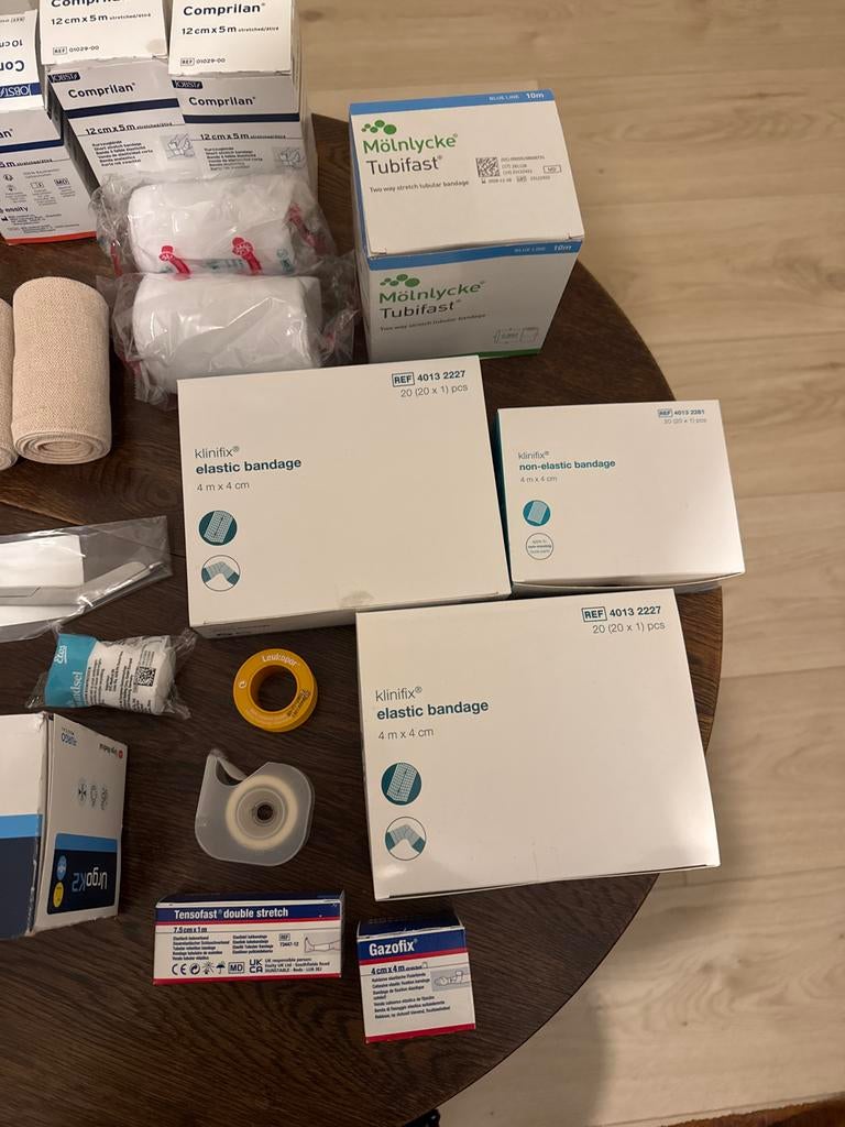 Oedeem therapie, verpleegkundige / huidtherapie / zwachtel, Diversen, Ophalen of Verzenden