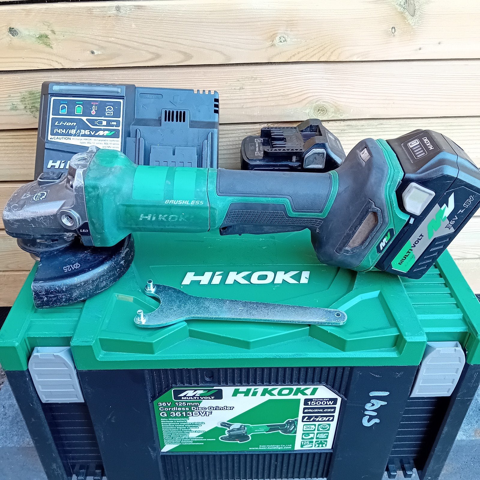 Hikoki G3613DVF 36V 125mm haakse slijper, Doe-het-zelf en Verbouw, Gereedschap | Slijpmachines, Ophalen, 1000 watt of meer, Haakse handslijpmachine