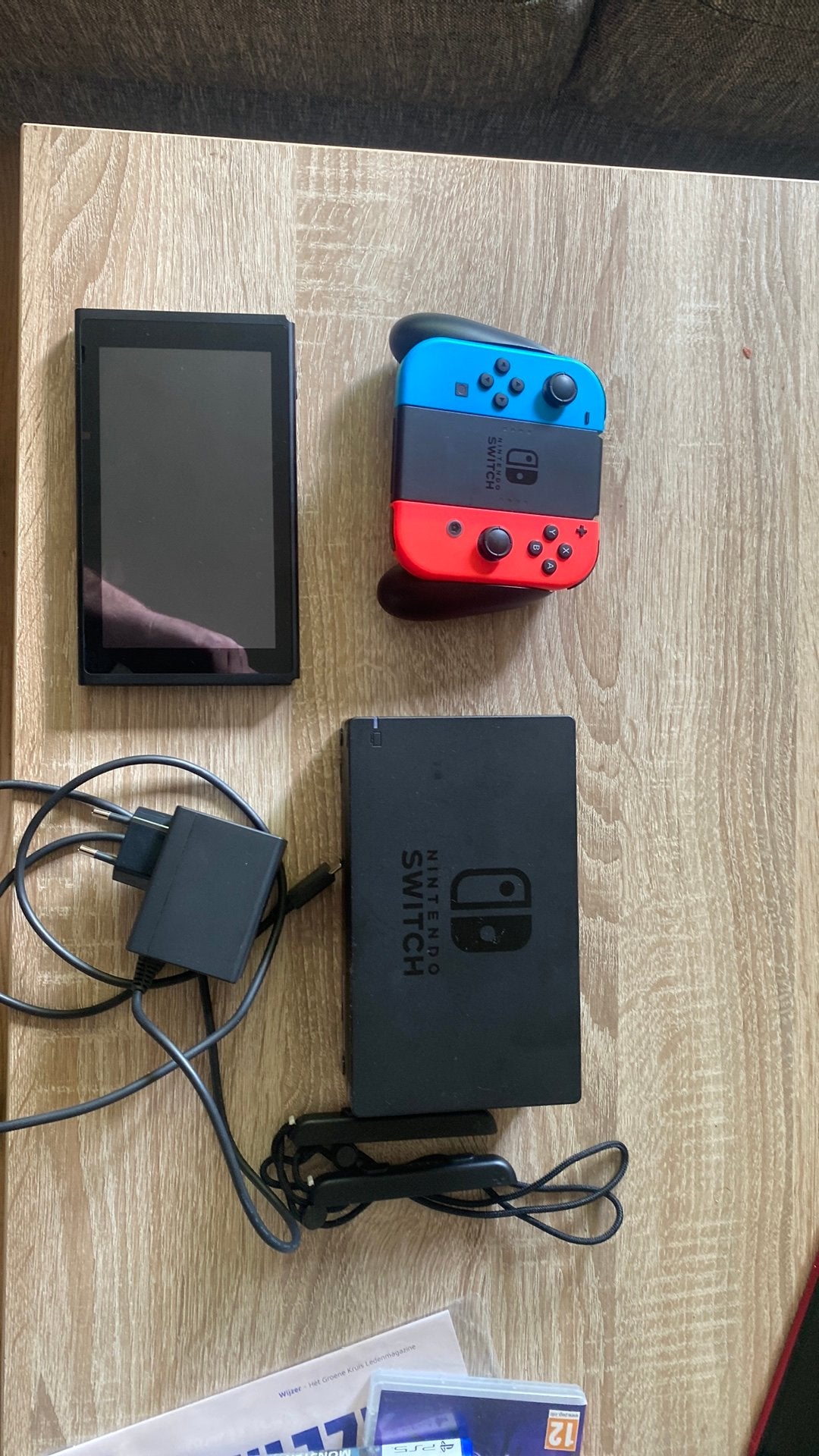 Nintendo switch, Spelcomputers en Games, Spelcomputers | Nintendo Switch, Ophalen of Verzenden, Zo goed als nieuw, Met 1 controller