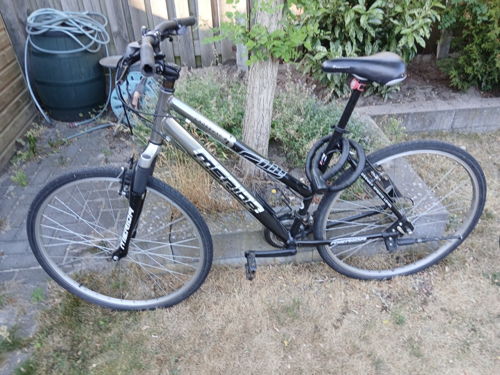 Merida Crossway 850 Heren en dames fiets - Goede Staat, Fietsen en Brommers, 28 inch, Gebruikt, Vering, Velgrem