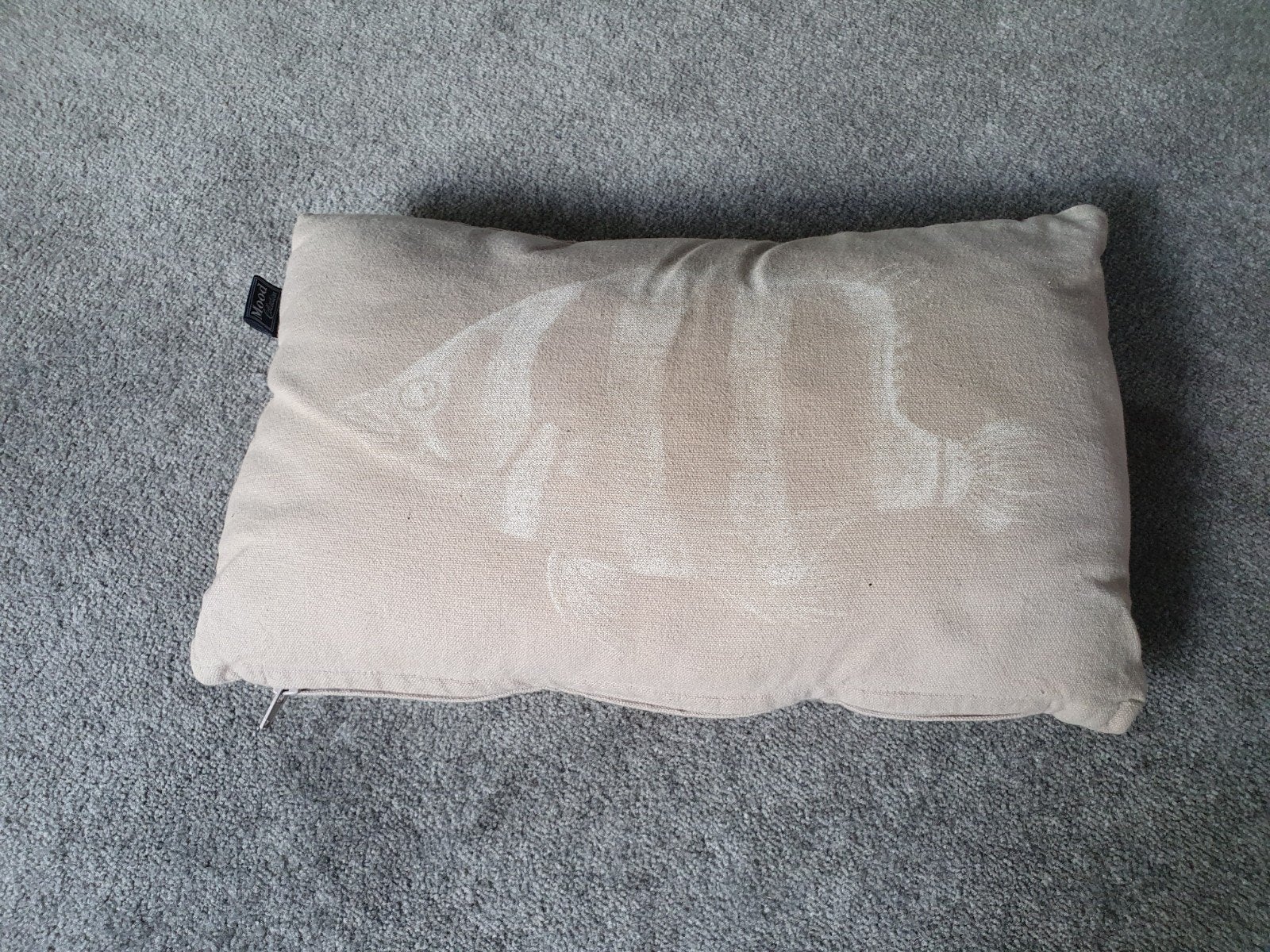 Gebruikt kussen Mood Collection 40x25cm met visprint, Ophalen of Verzenden, Gebruikt, Beige, Rechthoekig