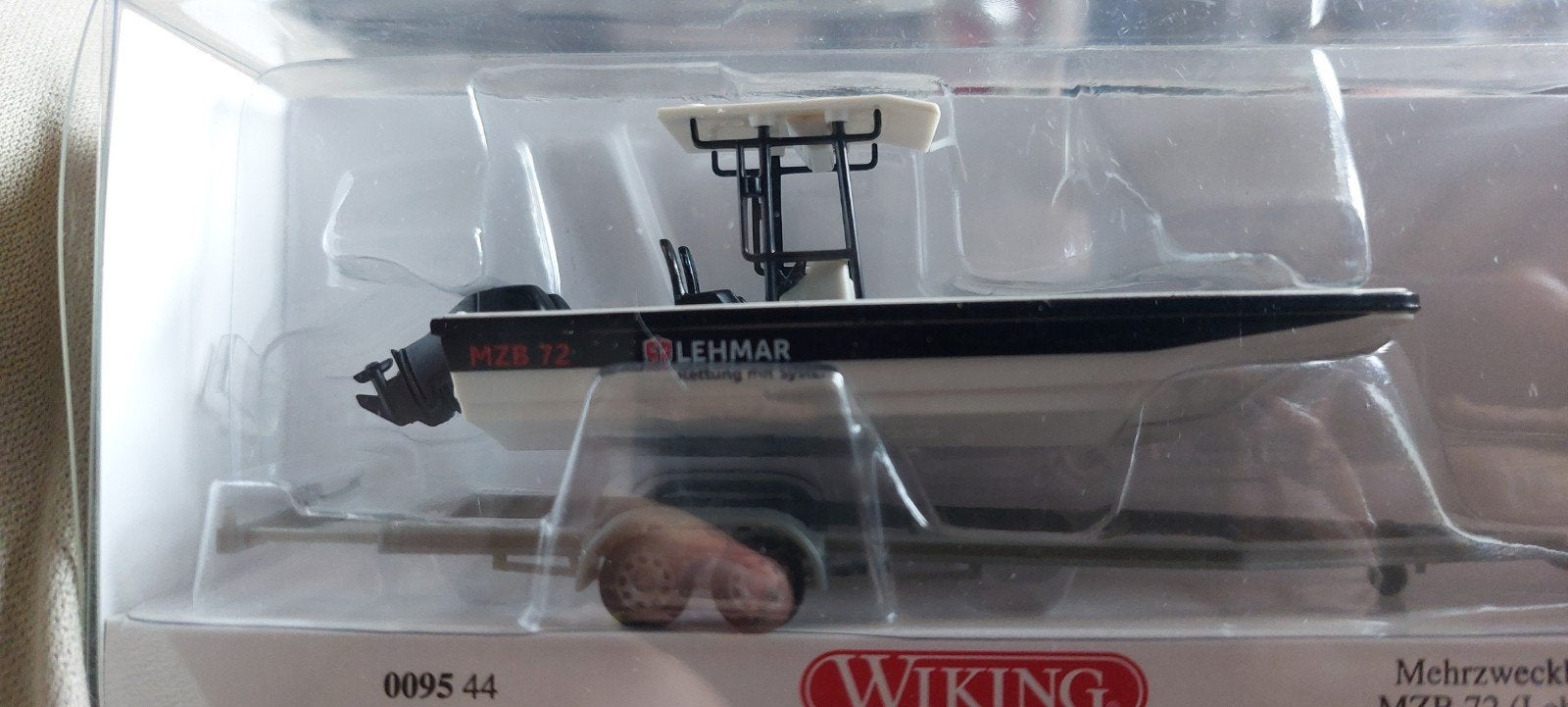 H0LK 0815 LEHMAR MZB 72 OP TRAILER 1/87, Ophalen of Verzenden, Nieuw, Bus of Vrachtwagen, Wiking