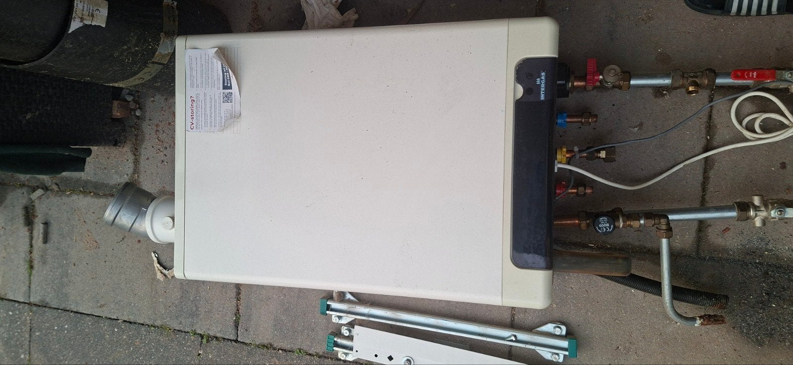 Intergas Kompakt HRE 28/24 CV-ketel, bouwjaar 2009, Ophalen, 30 tot 80 cm, Gebruikt, Hoog rendement (Hr)