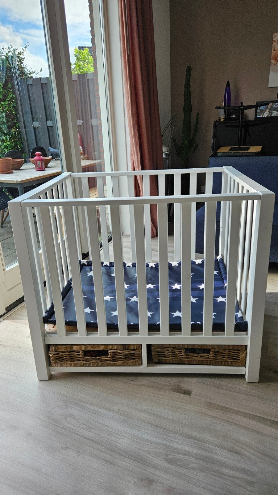 Witte houten box met lades en boxkleed, Ophalen, Gebruikt, Rechthoekig, Boxkleed