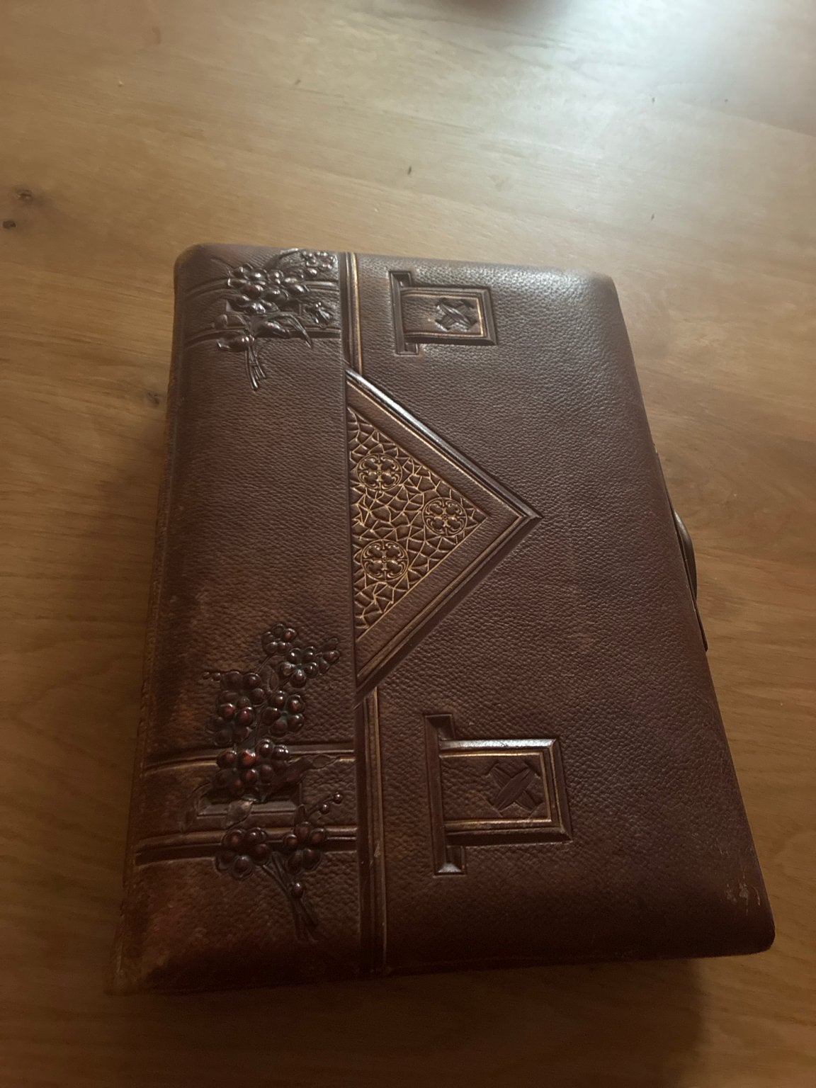 Antiek Victoriaans Leren Fotoalbum met Sluiting, Verzenden