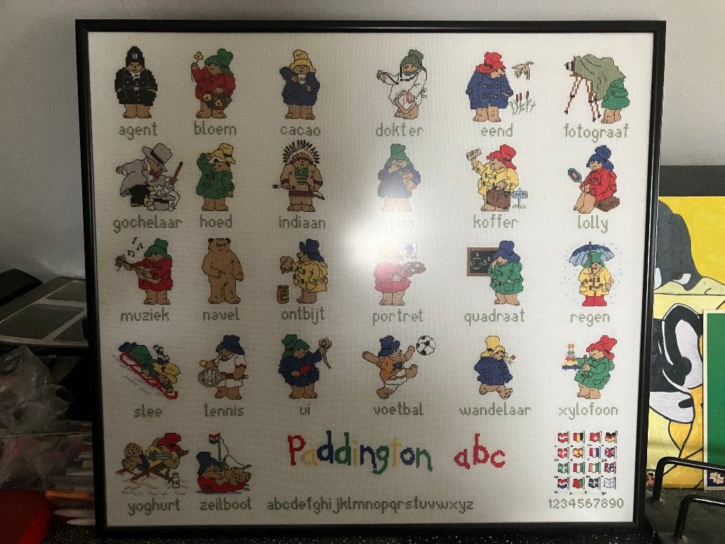 borduurwerk schilderij - beertje paddington - abc, Ophalen, Achter glas