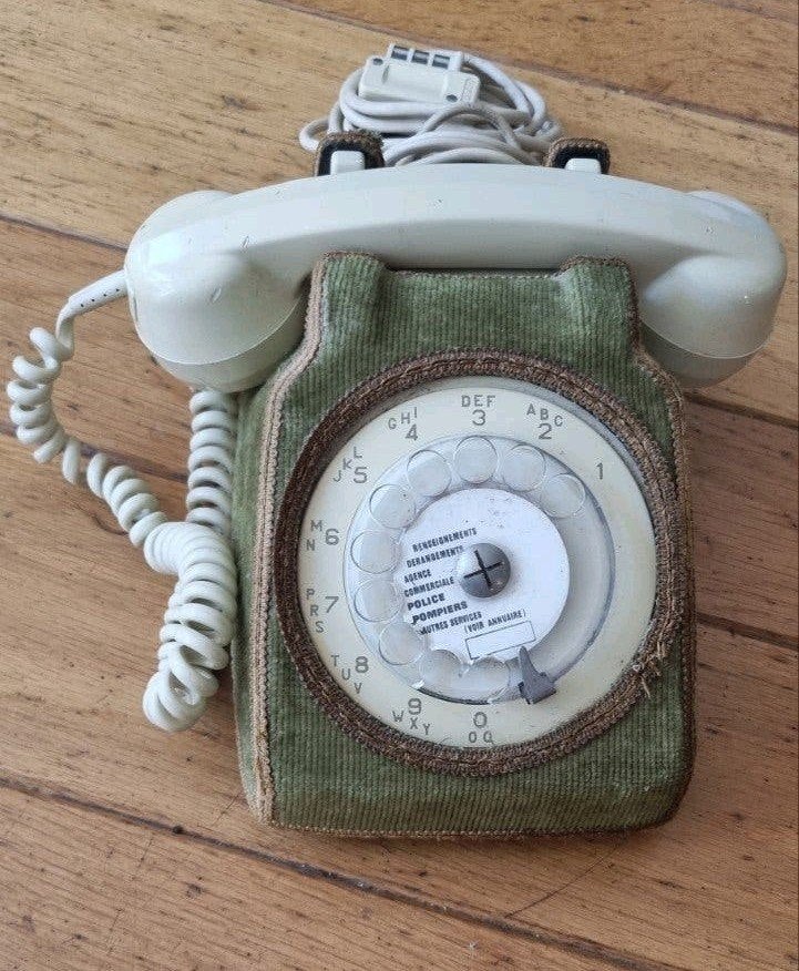 Vintage Telefoon met Draaischijf - Groen Corduroy, Ophalen of Verzenden, Gebruikt, Met draaischijf