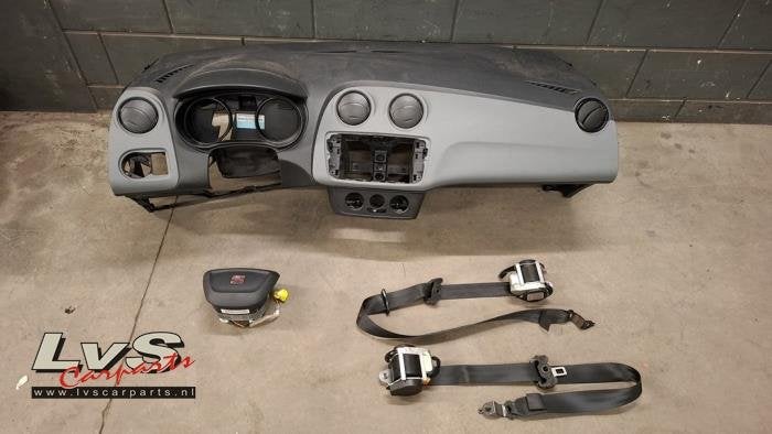 Airbag set + dashboard van een Seat Ibiza, Gebruikt, -, -, Ophalen of Verzenden