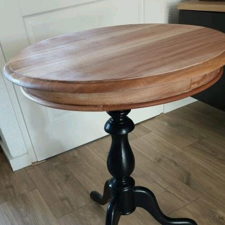 Eiken tafeltje 45 cm en teak tafeltje 50 cm, Ophalen