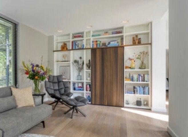 Boekenkast & Wandkast, Huis en Inrichting, Kasten | Boekenkasten, Ophalen, Met deur(en), 200 cm of meer, Zo goed als nieuw