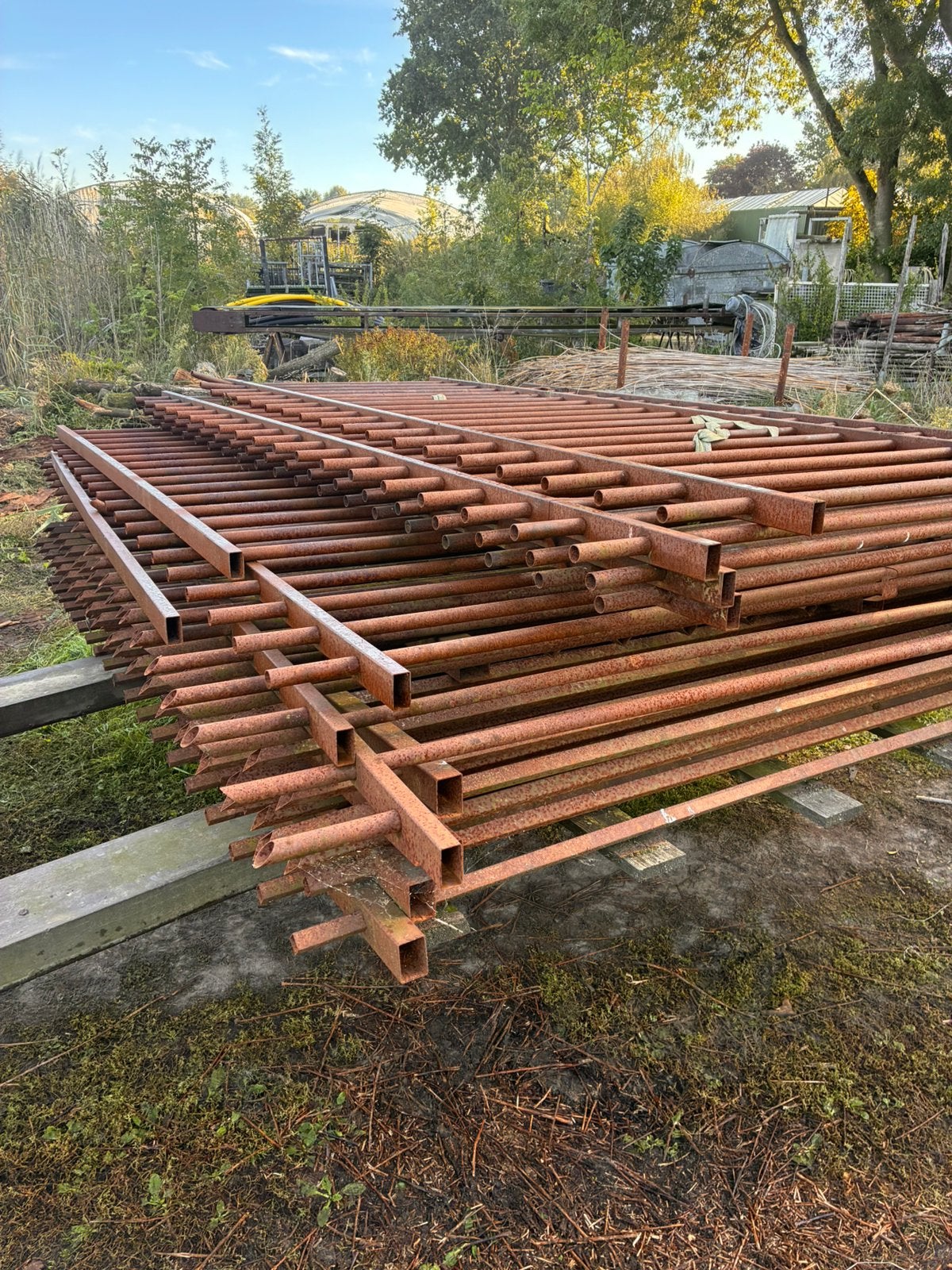 Partij Sierhekken diverse maten, Tuin en Terras, Ophalen, Met poort, Gebruikt, Spijlenhekwerk
