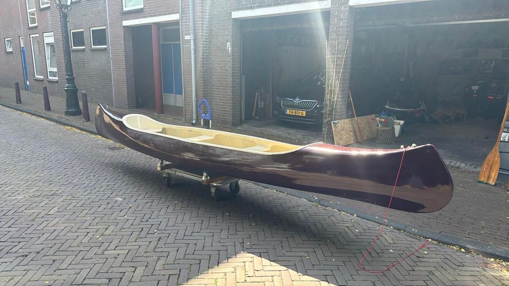 Grote Kano 5,40m - 2 volw. + 2 kind., Watersport en Boten, Kano's, Ophalen, Gebruikt, Drie personen of meer, Canadese kano of Open kano