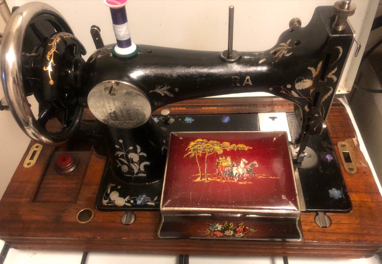 Antiek Wertheim Flora Handnaaimachine uit 1895 - Museumstuk, Ophalen