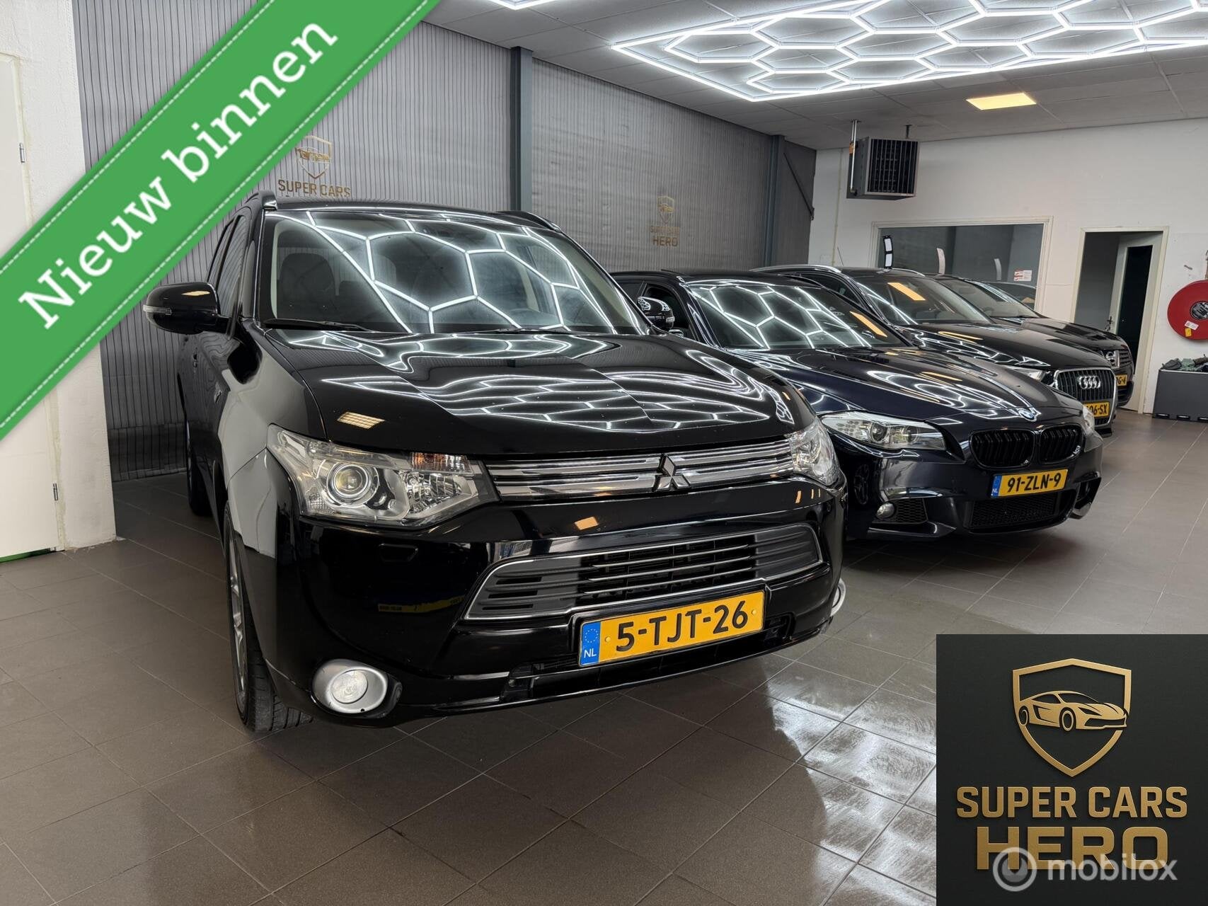 Mitsubishi Outlander 2.0 PHEV Instyle, Auto's, Zwart, 4 cilinders, Zwart, Bedrijf