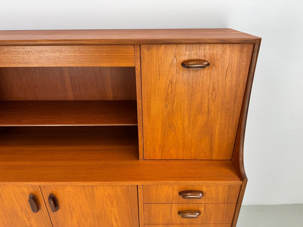 Vintage highboard  G-Plan, Huis en Inrichting, Kasten | Dressoirs, Verzenden, 150 tot 200 cm, Teakhout, Zo goed als nieuw