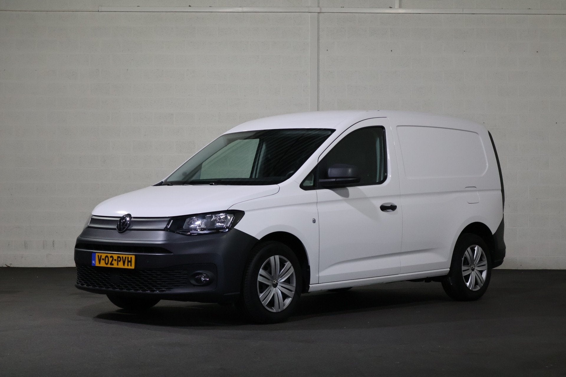 Volkswagen Caddy 1.5 TSI 115pk Camera Trekhaak Apple Carplay, Voorwielaandrijving, 15 km/l, Gebruikt, 4 cilinders