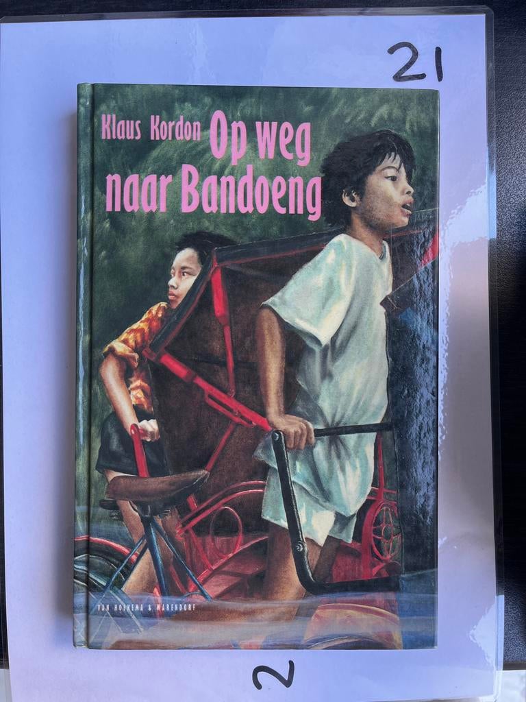 Op weg naar Bandoeng - Klaus Kordon (Hardcover), Ophalen of Verzenden, Zo goed als nieuw, Fictie algemeen