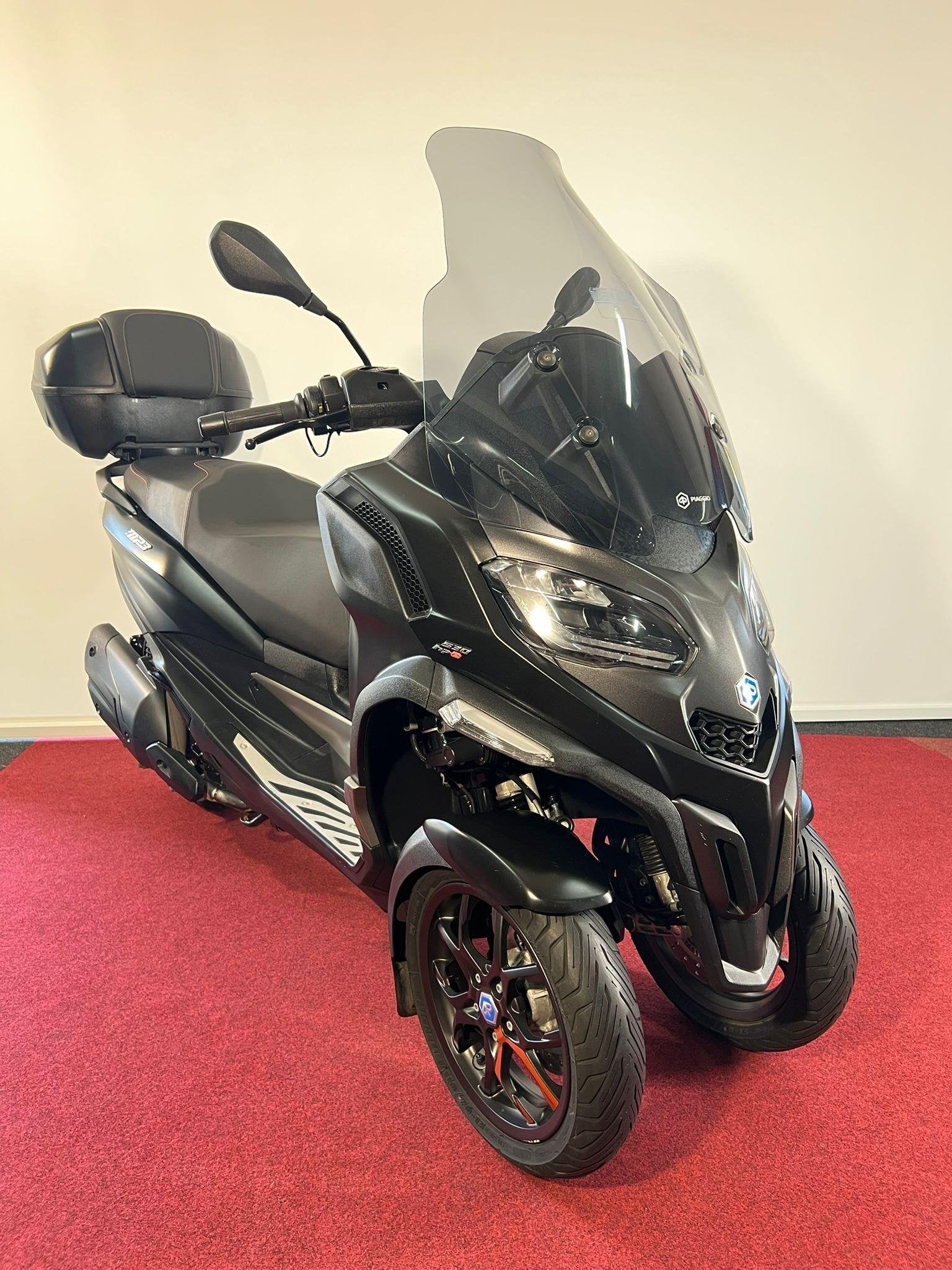 Piaggio MP3 530 HPE Exclusive ABS, Cruise Control, Scooter, Bedrijf