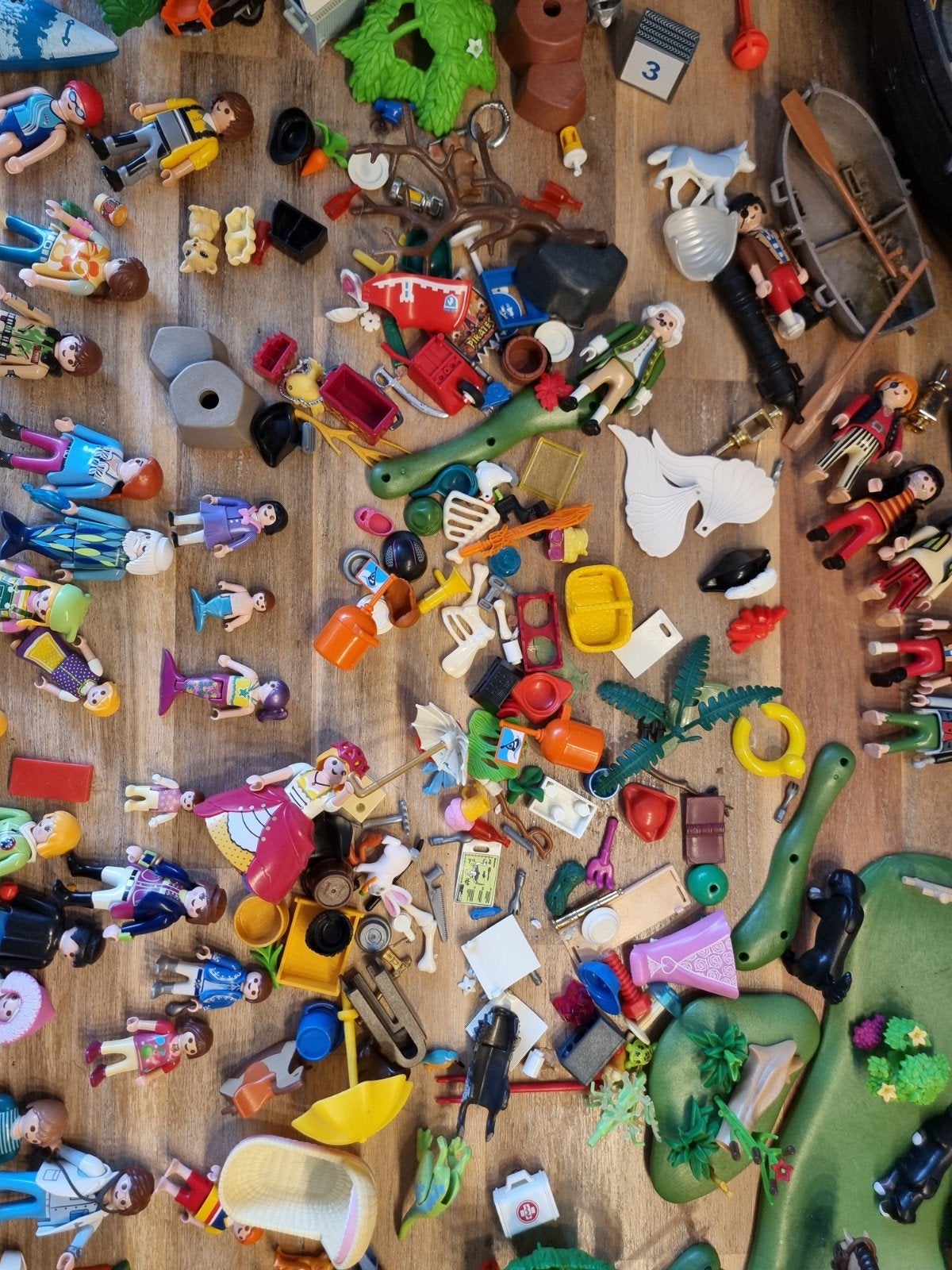 Foto 10 van Grote collectie Playmobil met piratenschip