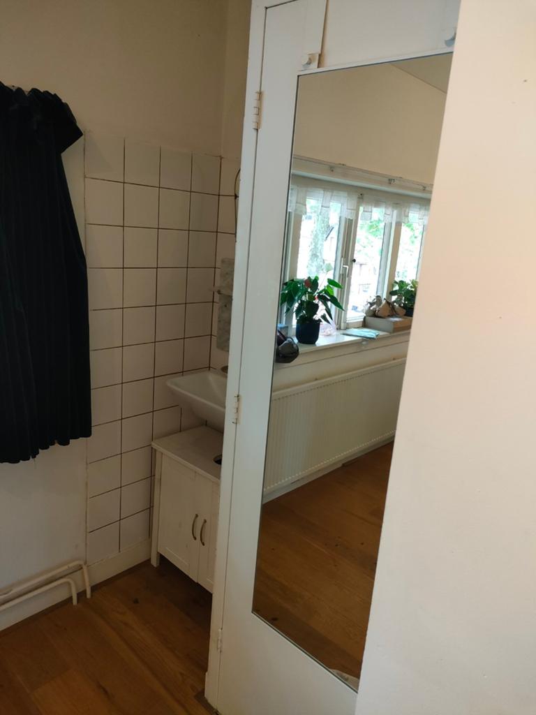 Ikea spiegel, Ophalen
