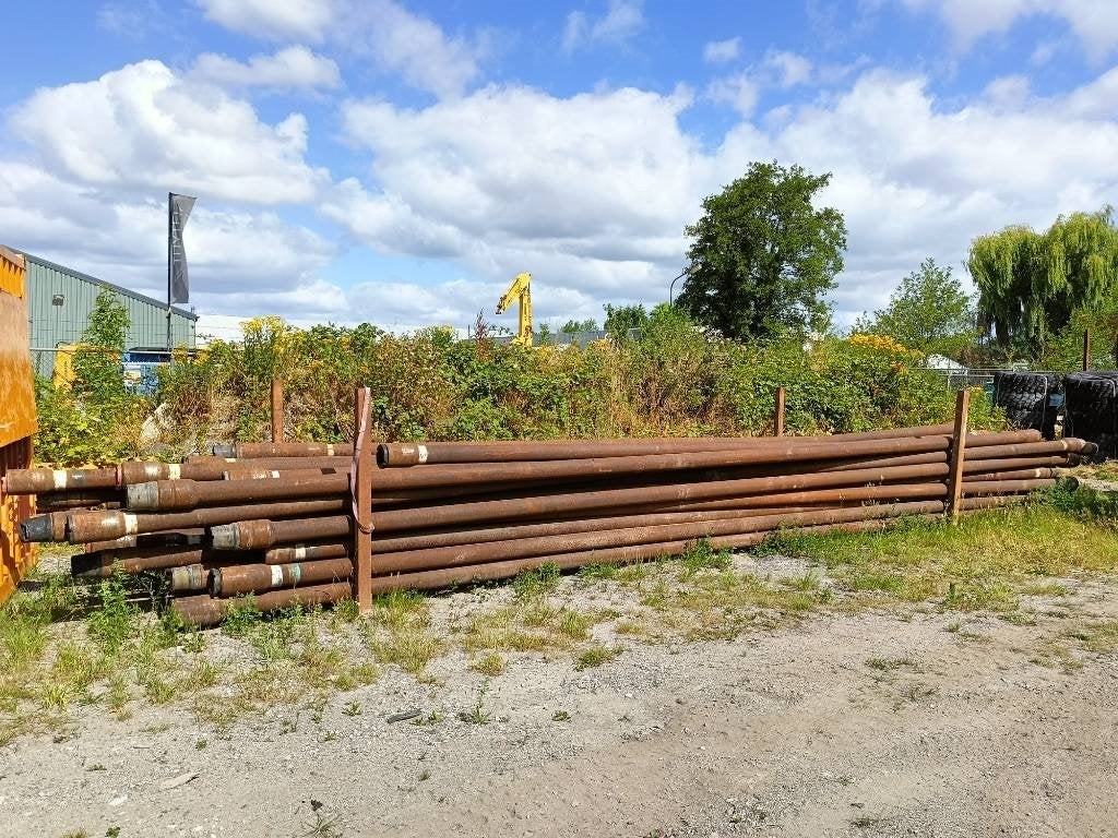 Heavy dril rig 10 ton including 60 drill rod ! (bj 2000)