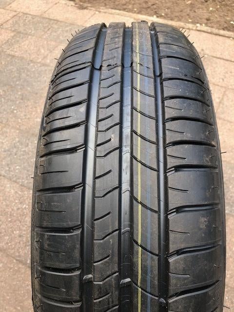 Michelin band 15", Auto-onderdelen, Banden en Velgen, Ophalen, 15 inch, Nieuw, 185 mm