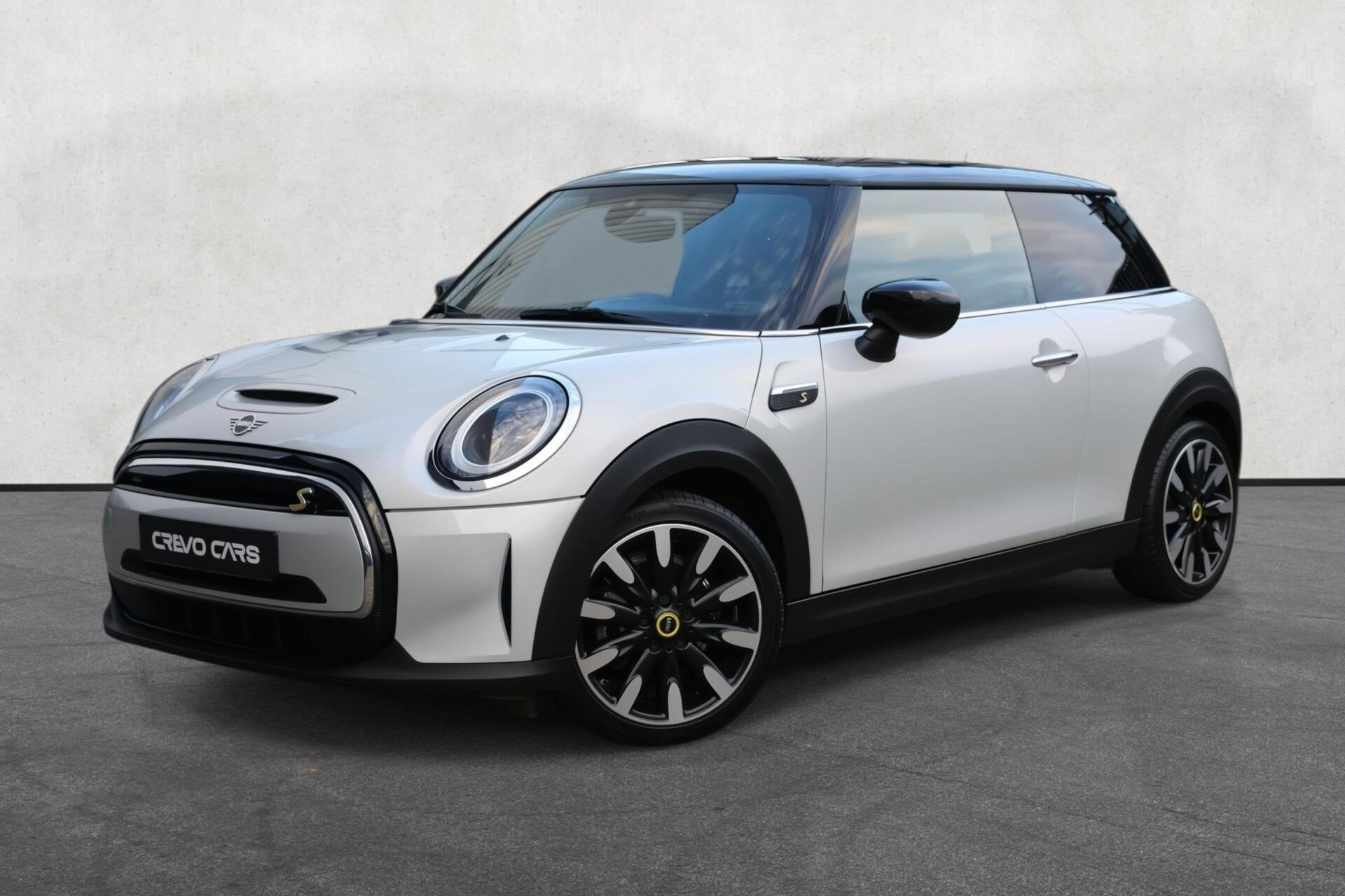 Mini Electric Classic 33 kWh | Keyless | Camera | SOH 95% |, Auto's, Dealer onderhouden, Gebruikt, 33 kWh, 4 stoelen