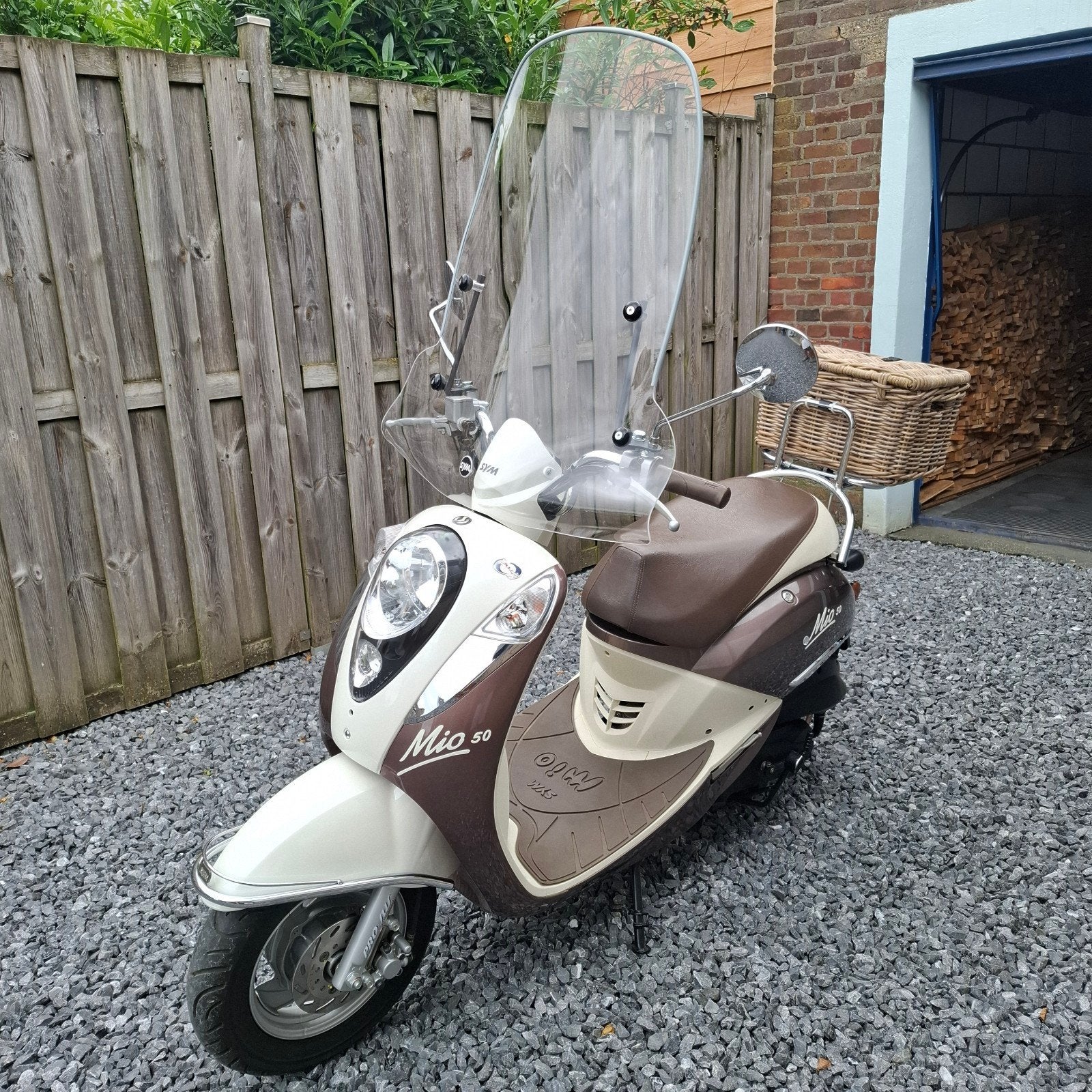 Als nieuwe Sym mio50 snorfiets 3450KM orgineel 30km van 2009, 49 cc, Zo goed als nieuw, Benzine, Maximaal 25 km/u