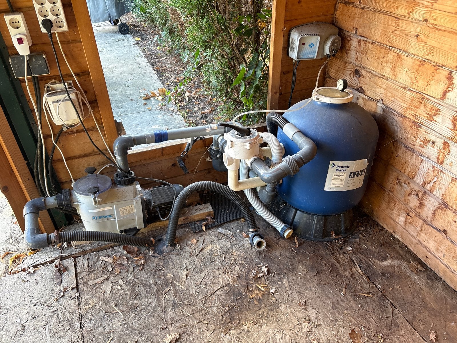 Gratis - Zwembad filter installatie - Werkt nog prima, Tuin en Terras, Zwembad-toebehoren, Ophalen, Gebruikt, Zwembadpomp