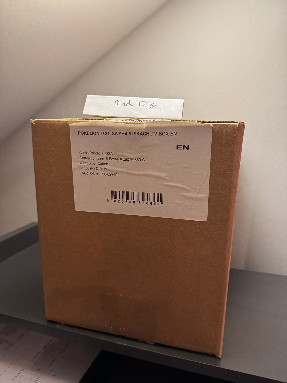 Pokémon TCG: SWSH4.5 Pikachu V Box EN (6 stuks), Ophalen of Verzenden, Nieuw, Boosterbox