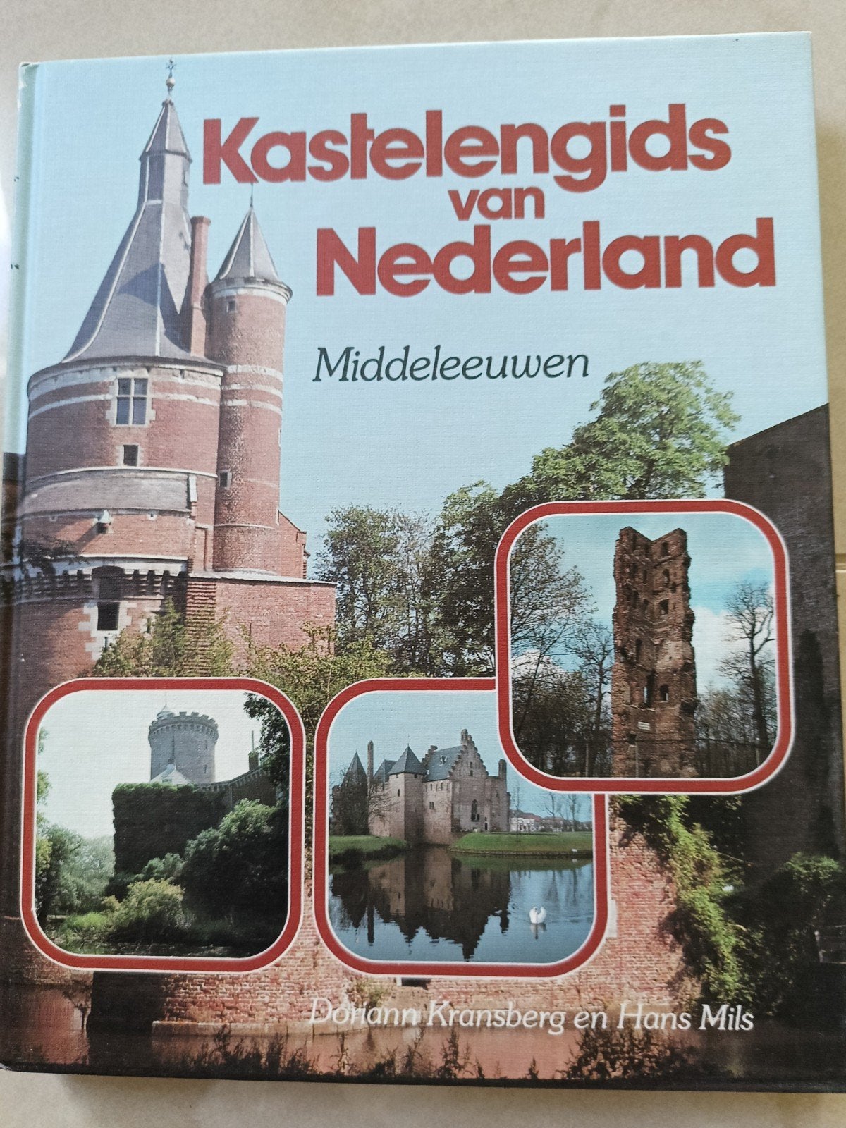 Kastelen gids van Nederland:  Middeleeuwen, Boeken, Ophalen of Verzenden, Zo goed als nieuw