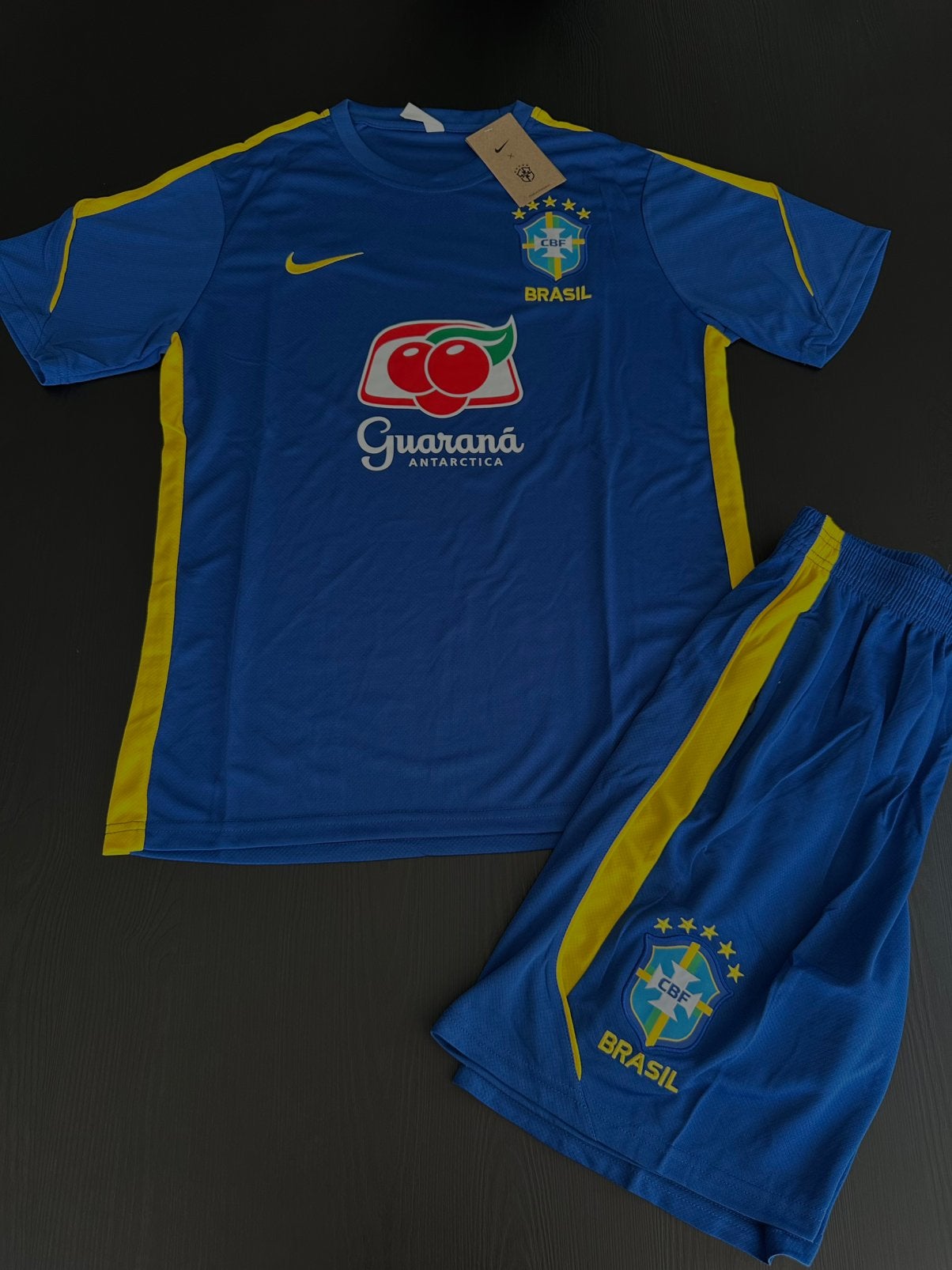 Brasil trainingssetje Maat L, Maat L, Ophalen of Verzenden, Nieuw, Set