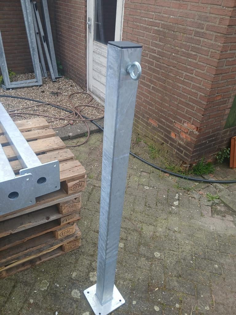 Nieuwe wasplaats palen - 150 cm hoog met voetplaat 20x20, Dieren en Toebehoren, Paarden en Pony's | Overige Paardenspullen, Nieuw