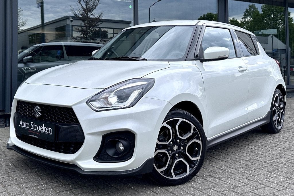 Suzuki Swift 1.4 Sport Smart Hybrid Camera Navigatie Carbon, Voorwielaandrijving, Stof, Gebruikt, Euro 6