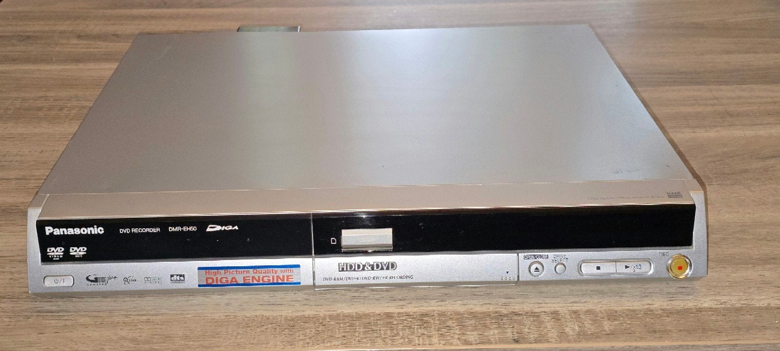 Panasonic EH50EG-S HDD & DVD Recorder
HDD schijf van 250 GB,, Panasonic, Met harddisk, Refurbished, Dvd-recorder